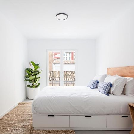 Three Floor House With Terrace Villa Валенсия Екстериор снимка
