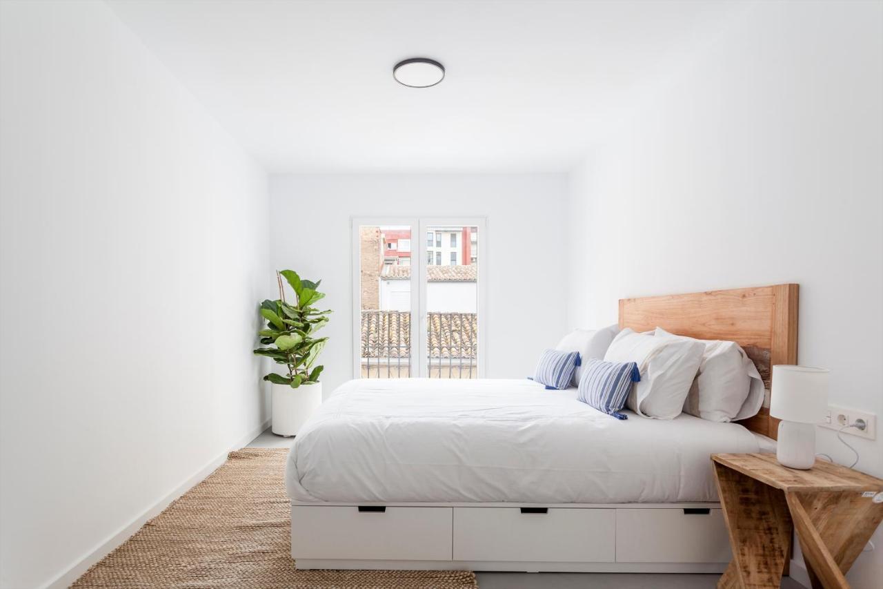 Three Floor House With Terrace Villa Валенсия Екстериор снимка